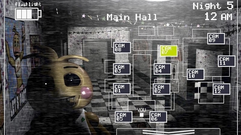 Five Nights at Freddy's 2 APK với Toy Freddy và các robot cũ